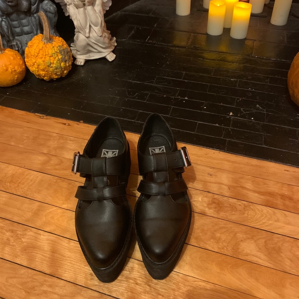T.U.K Dino lug creeper sandals
